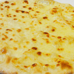 Pizza al formaggio